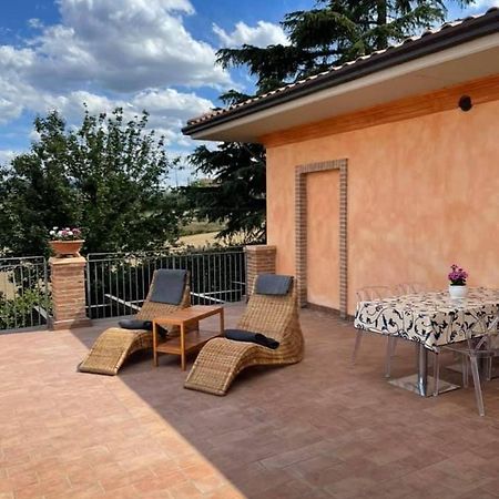La Posta Di Bacco Bed & Breakfast Gualdo Cattaneo Dış mekan fotoğraf
